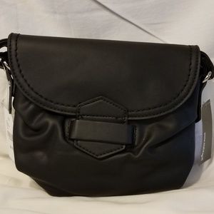 MoDA Tuck-in-Loop crossbody bag